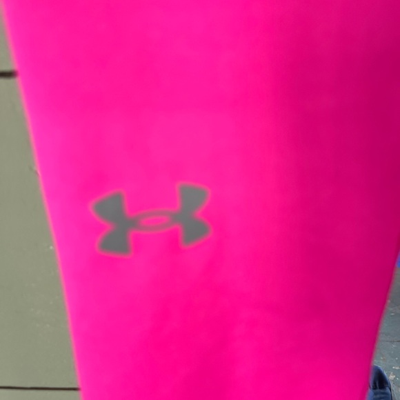NWT 4T Under Armour Black Top and Pink Leggings Set - Picture 4 of 4